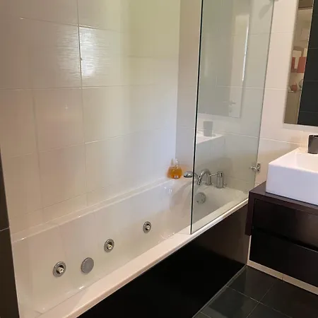 Beautiful 1 Bedroom Close To The Apartamento *
